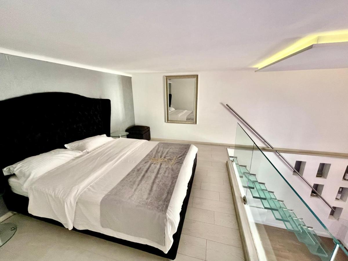 Enzo Capo Jacuzzi Andrassy Apartment Budapesta Exterior foto