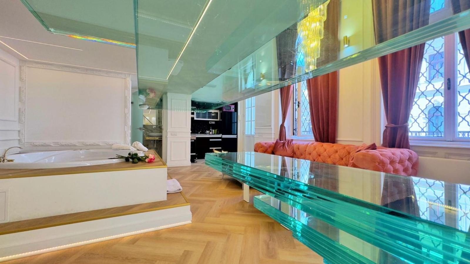 Enzo Capo Jacuzzi Andrassy Apartment Budapesta Exterior foto